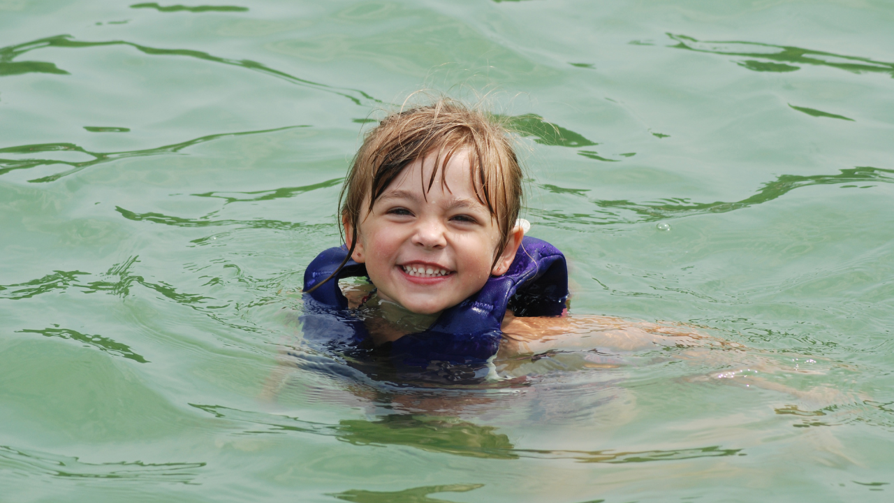 Les meilleurs sports aquatiques à pratiquer autour d’Annecy - natation