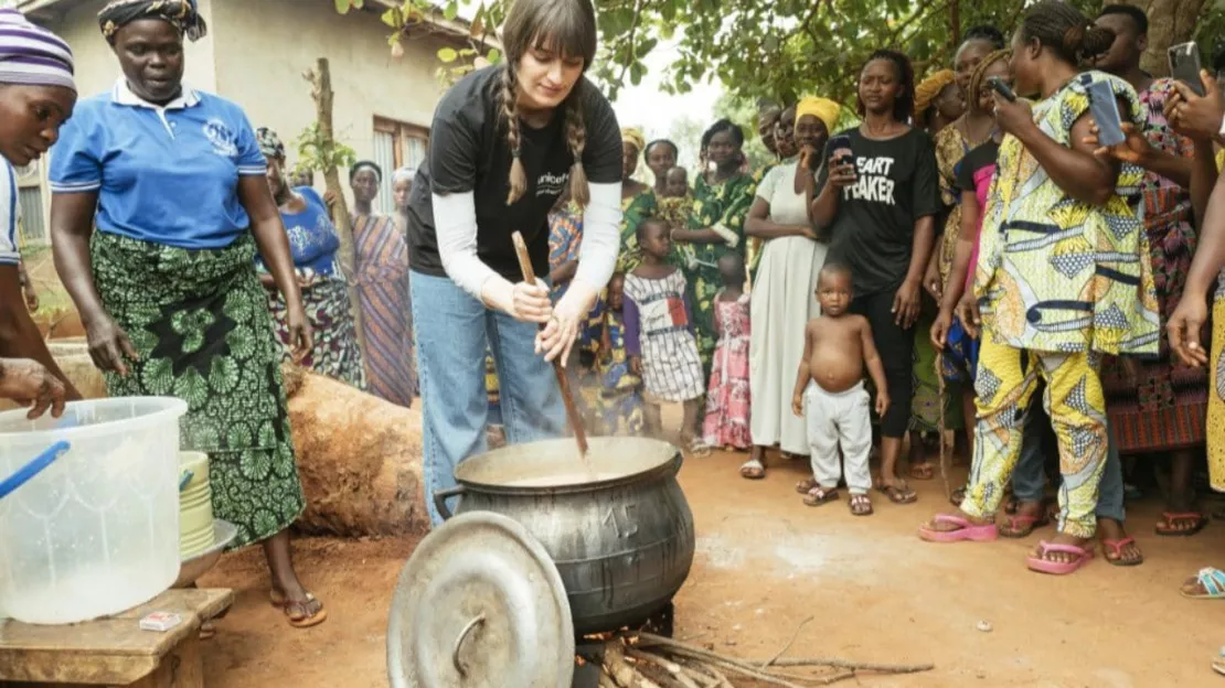 Clara Luciani raconte sa première expérience sur le terrain en tant qu'ambassadrice UNICEF