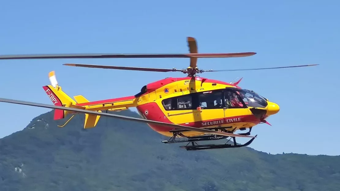 Deux cordées d'alpinistes portées disparus, un homme avec un couteau interpellé