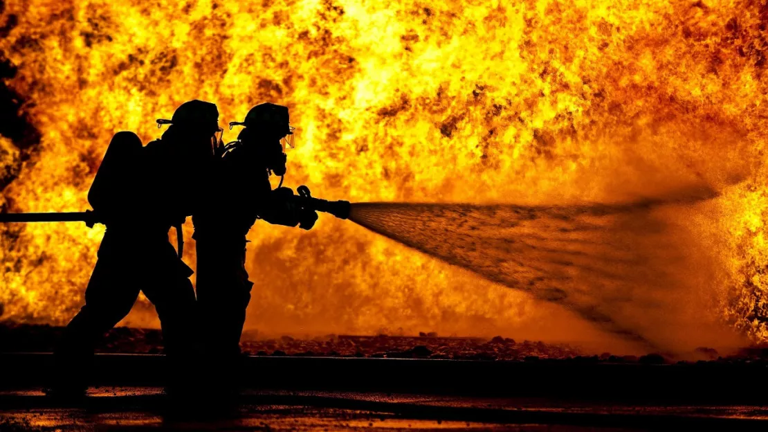 La Balme-de-Sillingy : un incendie ravage six véhicules utilitaires cette nuit