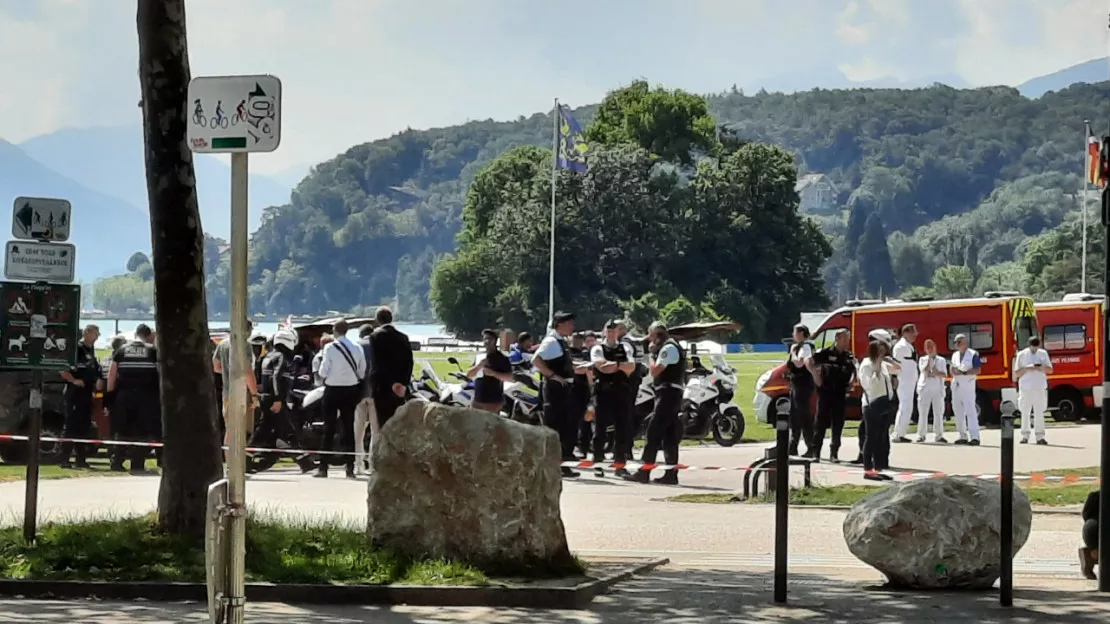 La légion d'honneur après le drame d'Annecy