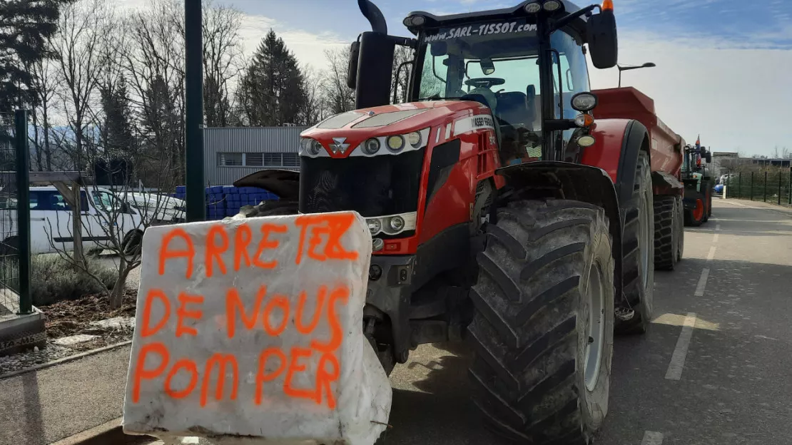 Les agriculteurs se font entendre en Savoie et en Haute-Savoie