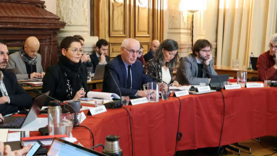 Un début de conseil municipal mouvementé lundi soir à Chambéry.