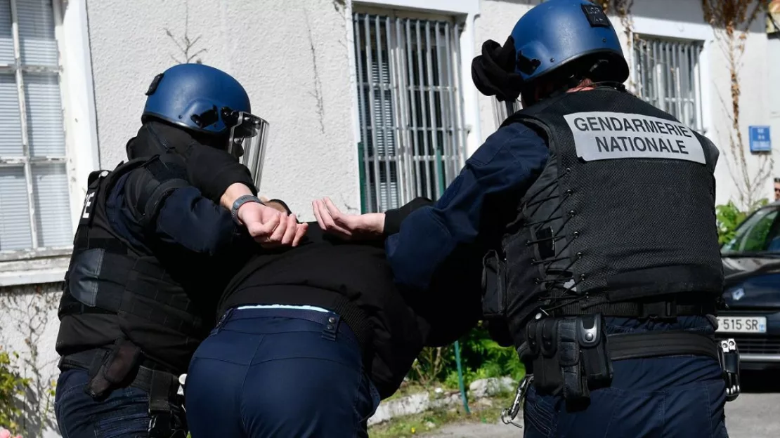 Une bagarre à Lescheraines en Savoie